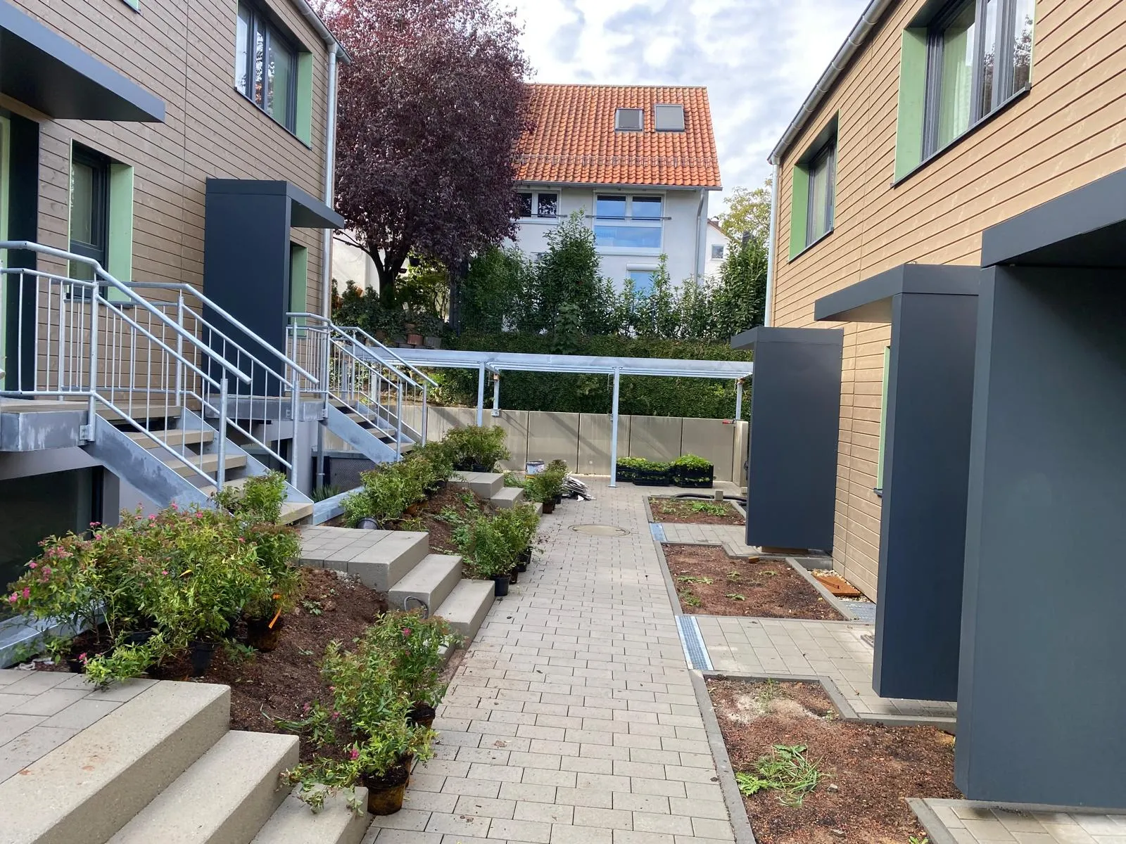 Treppe, Pergola, einer Handschrift. — Bild 2