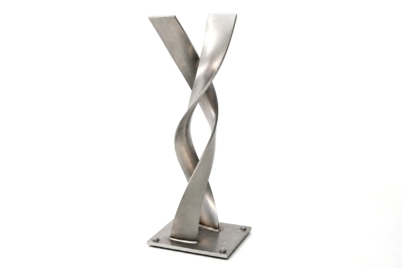 Verdrillte Edelstahl-Skulptur als Sonderkonstruktion
